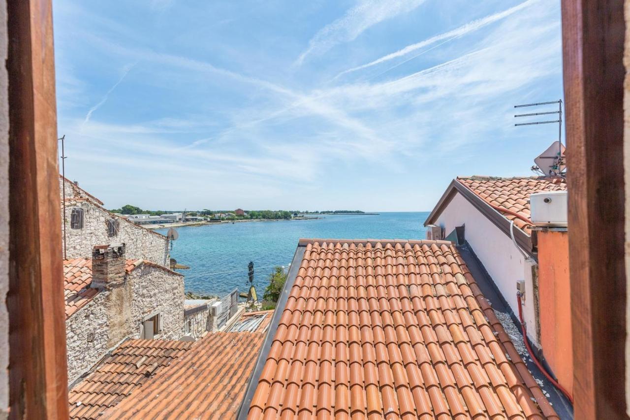 Old Town Apartments In Umago Exterior foto