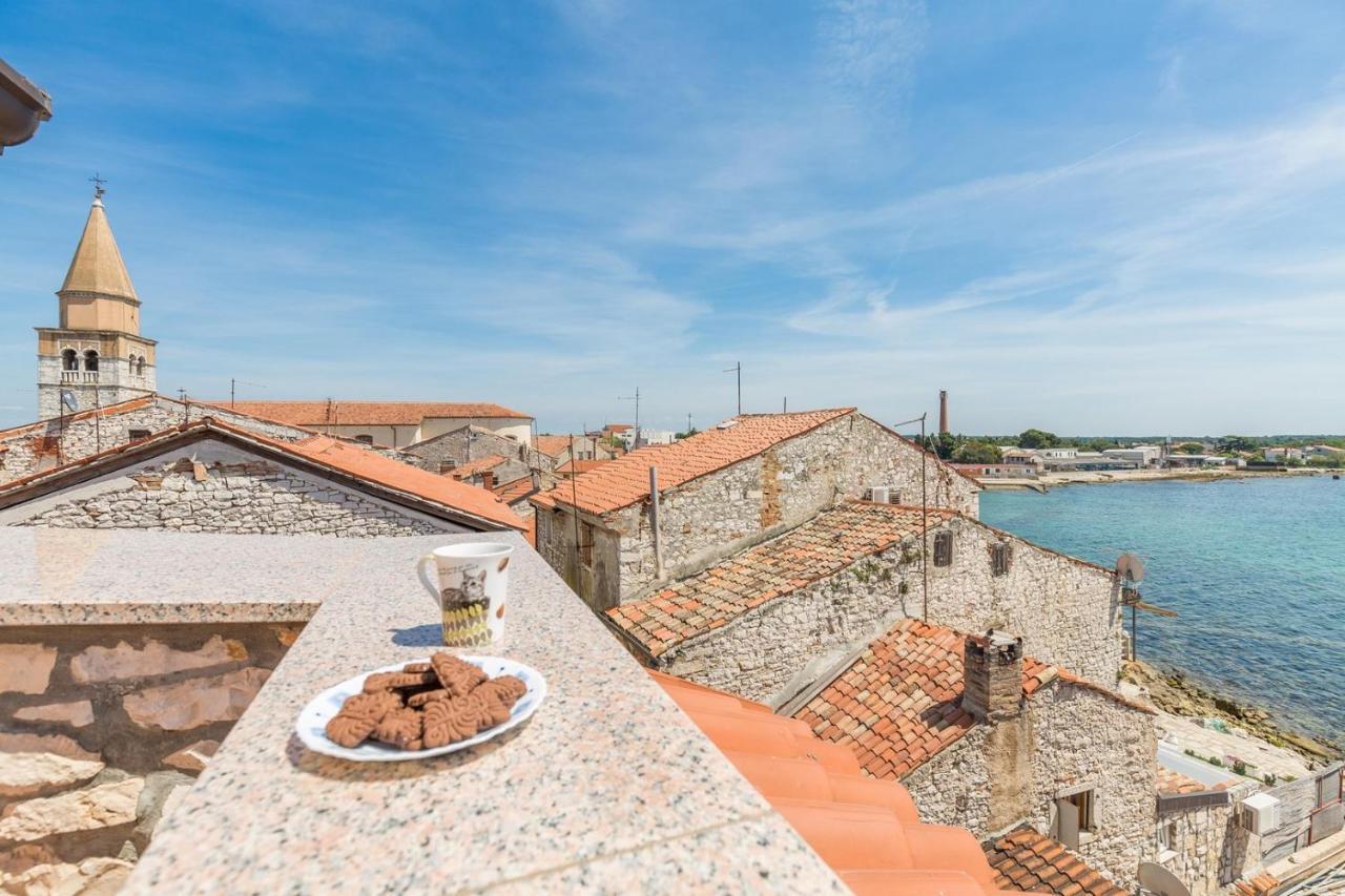 Old Town Apartments In Umago Exterior foto