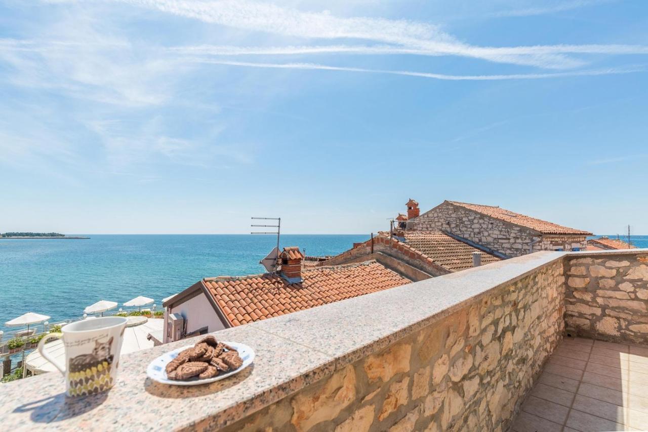 Old Town Apartments In Umago Exterior foto